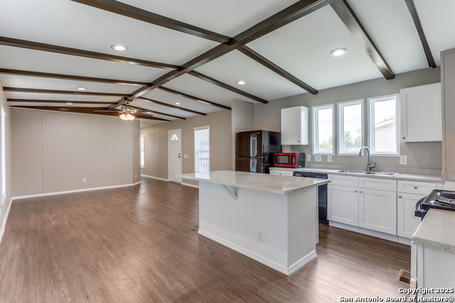 Image 8 of 25 For 7151 Woodlake Pkwy  271