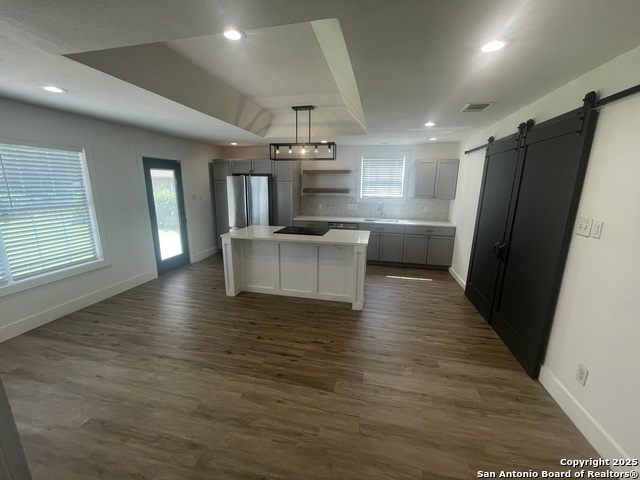 Image 4 of 19 For 127 Furnish  