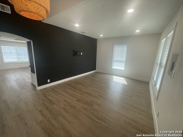Image 7 of 19 For 127 Furnish  
