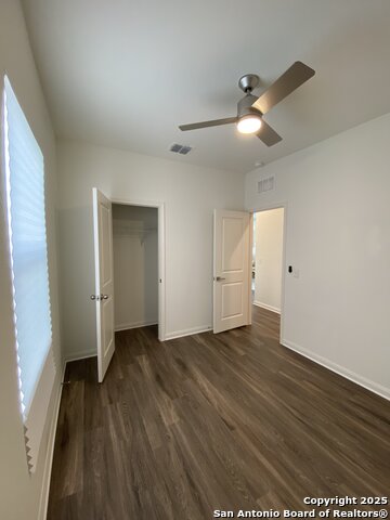 Image 20 of 26 For 5407 Malakoff Dr
