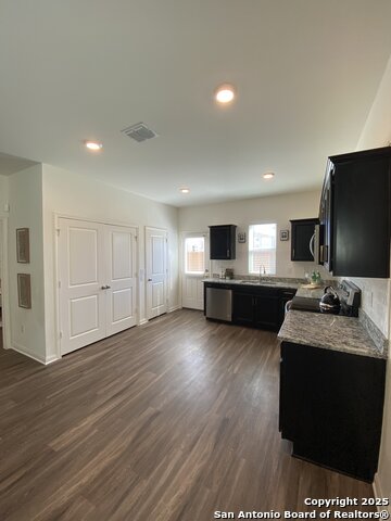 Image 6 of 26 For 5407 Malakoff Dr