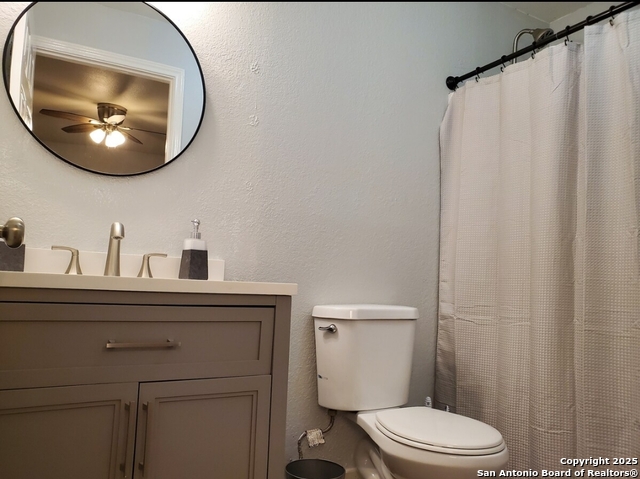 Image 12 of 29 For 725 Aransas  