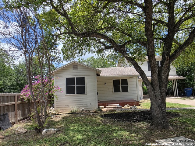 Image 2 of 29 For 725 Aransas  