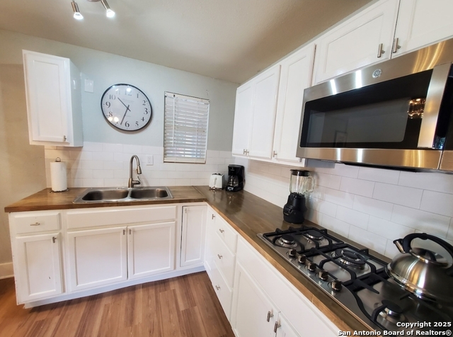 Image 7 of 29 For 725 Aransas  