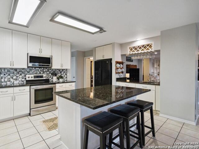 Image 10 of 30 For 17422 Sapphire Rim Dr