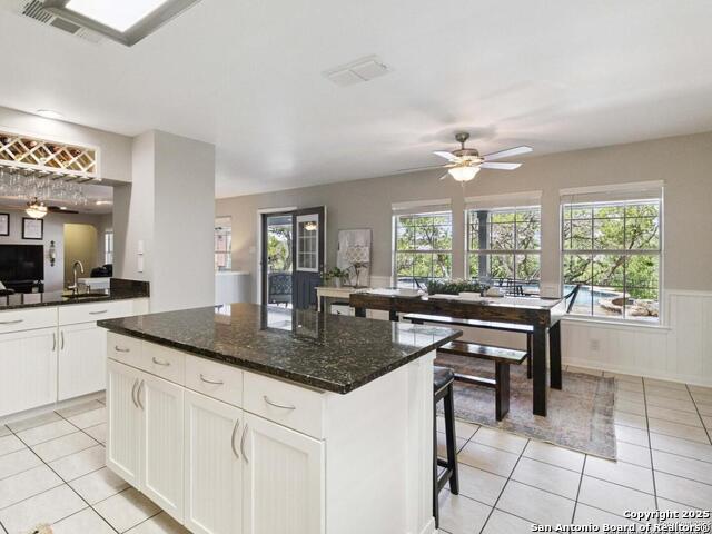 Image 11 of 30 For 17422 Sapphire Rim Dr