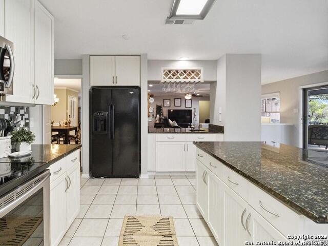 Image 12 of 30 For 17422 Sapphire Rim Dr