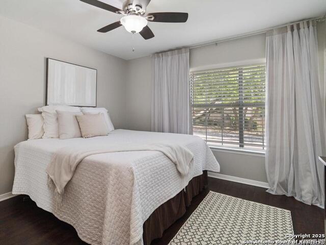 Image 22 of 30 For 17422 Sapphire Rim Dr