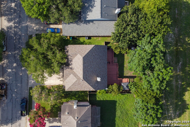 Image 36 of 39 For 8418 Branch Hollow