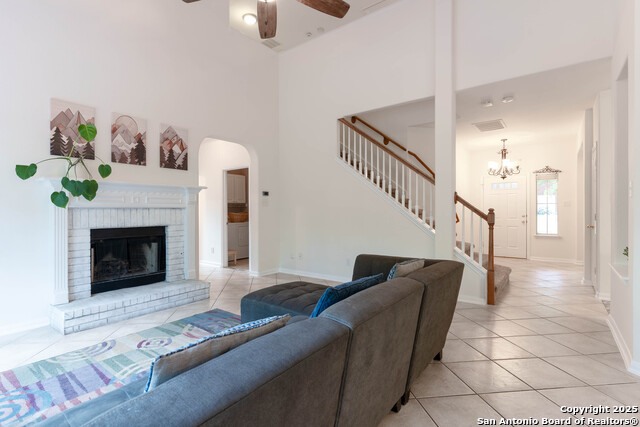 Image 6 of 39 For 8418 Branch Hollow
