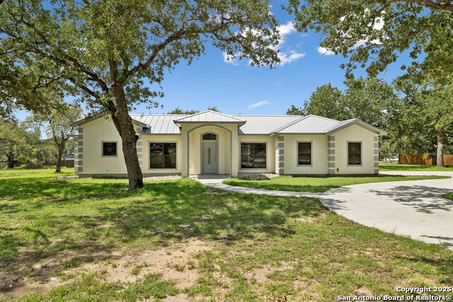 Details for 205 County Road 6865, Natalia, TX 78059