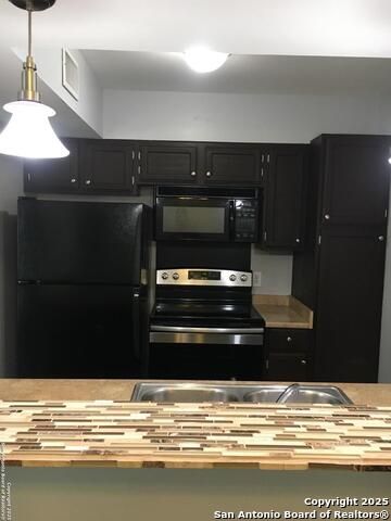 Image 17 of 17 For 8702 Village  1206