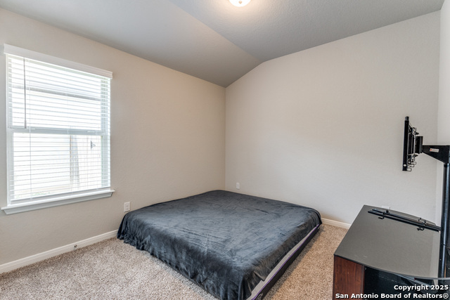 Image 14 of 25 For 1295 William Crest