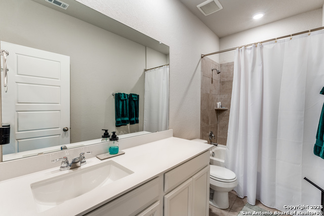 Image 16 of 25 For 1295 William Crest
