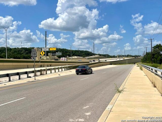 Listing photo id 0 for N Us Highway 281