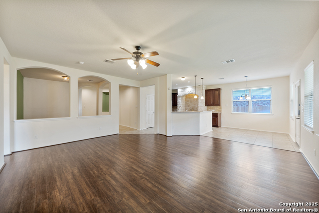 Image 9 of 36 For 2118 Pecan  