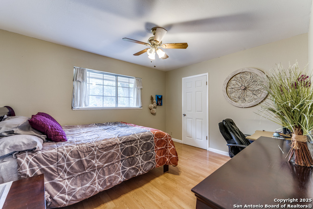 Listing photo id 17 for 9106 Saddle Trl