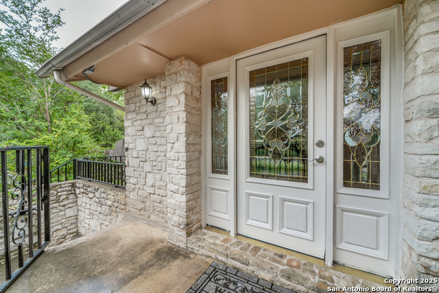 Listing photo id 3 for 9106 Saddle Trl