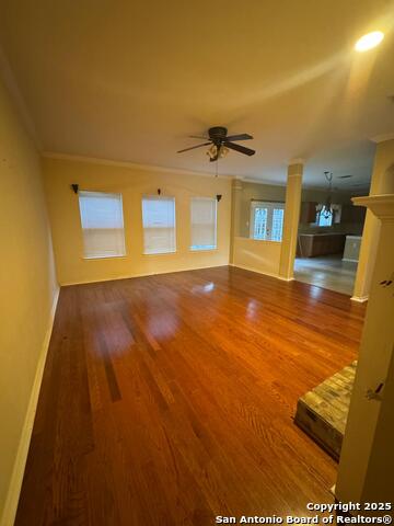 Image 4 of 23 For 5867 Creekway