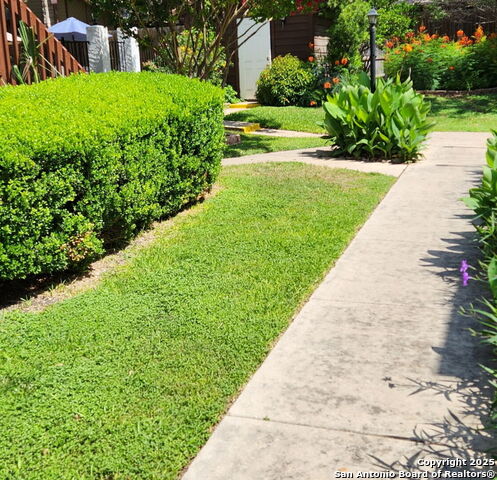 Image 8 of 10 For 10527 Perrin Beitel  B106