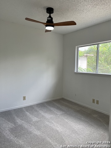 Image 17 of 29 For 7947 Ruby Meadows