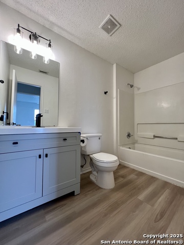 Image 22 of 29 For 7947 Ruby Meadows