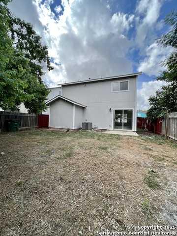 Image 26 of 29 For 7947 Ruby Meadows