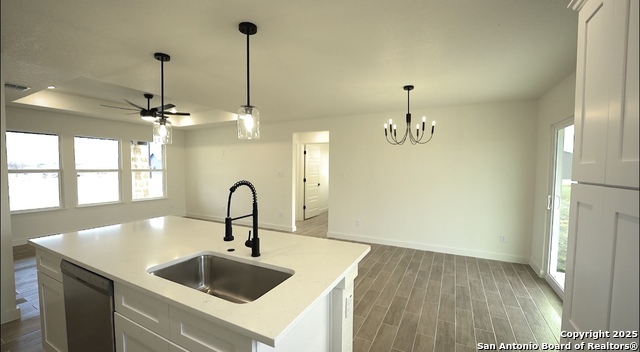 Image 7 of 14 For 16724 Tapatio St