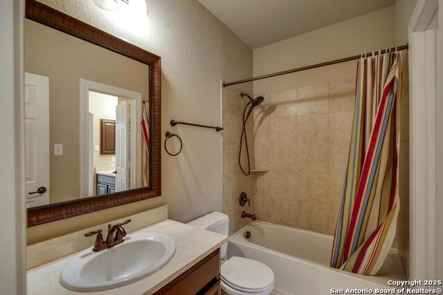 Image 23 of 27 For 10645 Foxen Way