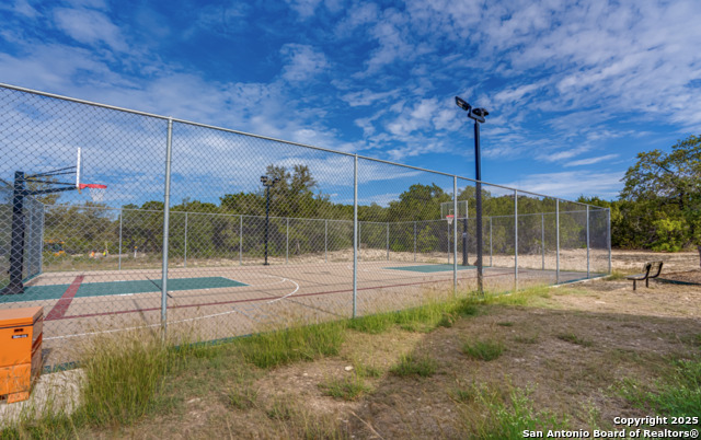 Image 31 of 35 For Lot 186 Pr 1712