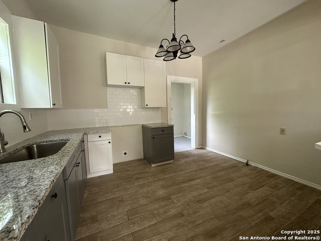 Image 3 of 8 For 606 20th Nw