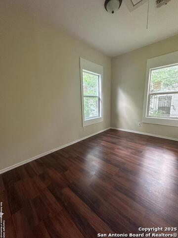 Image 6 of 8 For 606 20th Nw