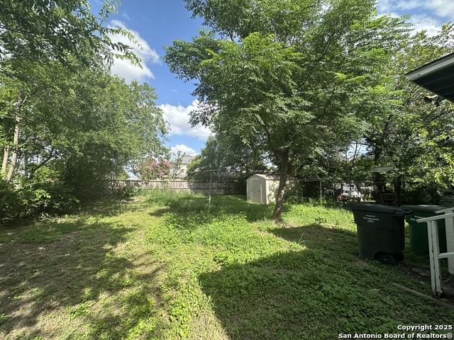 Image 8 of 8 For 606 20th Nw