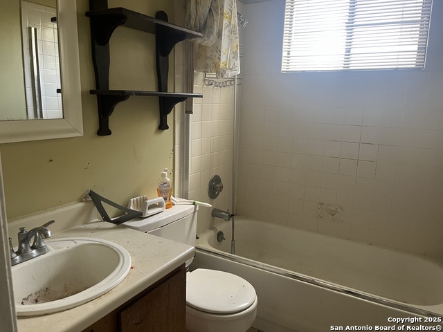 Image 10 of 19 For 5212 Vinecrest