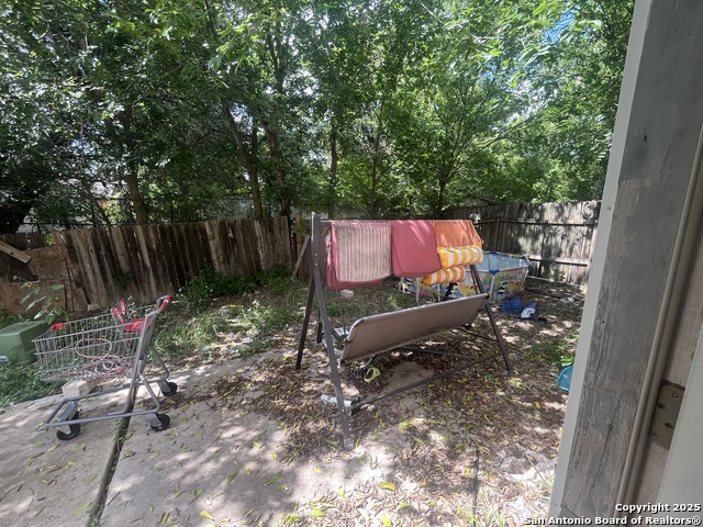 Image 16 of 19 For 5212 Vinecrest
