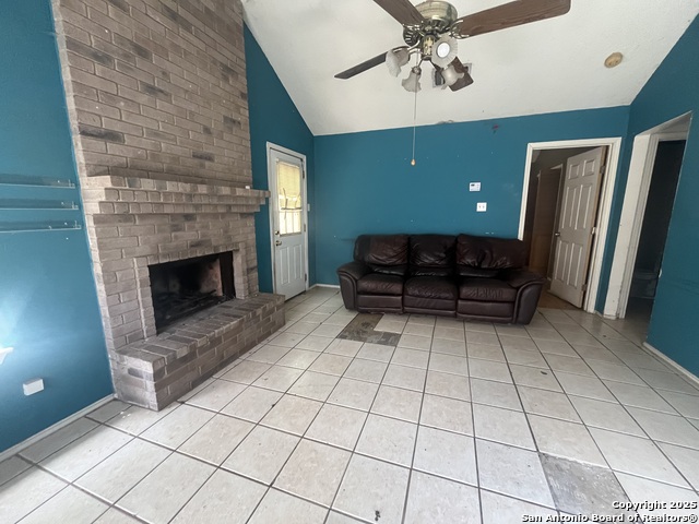 Image 3 of 19 For 5212 Vinecrest