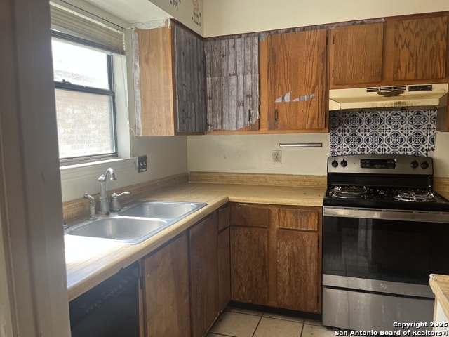 Image 5 of 19 For 5212 Vinecrest