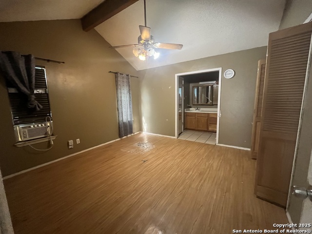 Image 8 of 19 For 5212 Vinecrest