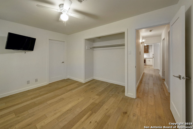 Image 30 of 41 For 5738 Brenda Ln