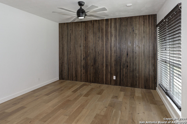 Image 4 of 41 For 5738 Brenda Ln