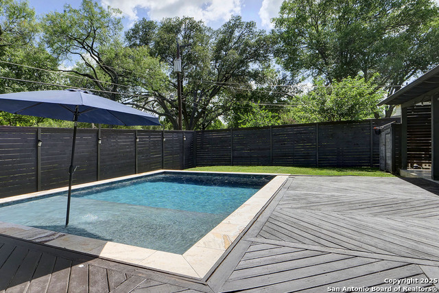 Image 40 of 41 For 5738 Brenda Ln