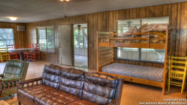 Image 24 of 39 For 154 Weston  