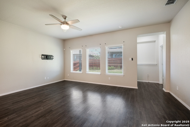 Image 10 of 29 For 15310 Comanche Grove