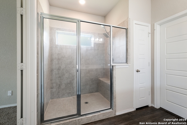 Image 17 of 29 For 15310 Comanche Grove