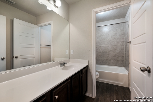 Image 24 of 29 For 15310 Comanche Grove