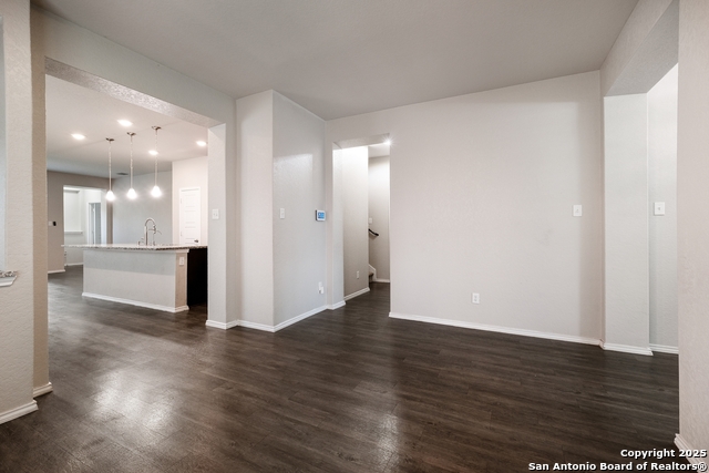Image 4 of 29 For 15310 Comanche Grove