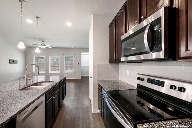 Image 9 of 29 For 15310 Comanche Grove