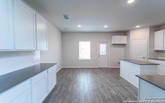 Image 7 of 18 For 5222 Clarence Field