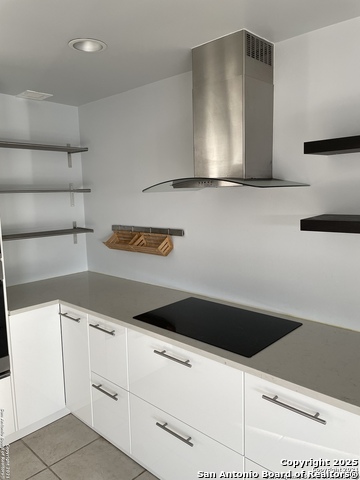 Image 7 of 10 For 7887 Broadway  601