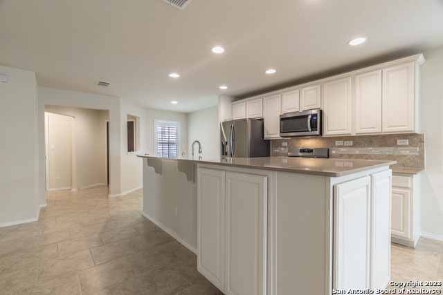 Listing photo id 4 for 13119 Sulphur Trails
